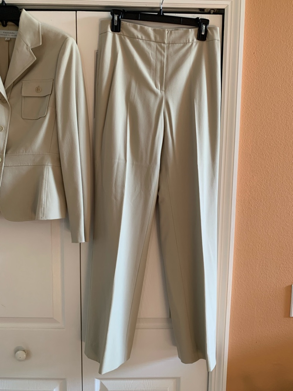 Tahari ASL Tan Two-Piece Pant Suit - Picture 4 of 13
